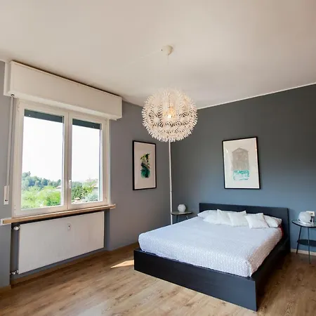 科摩别致奇想公寓 公寓 *