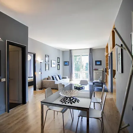 Chic And Freak Apartmán *